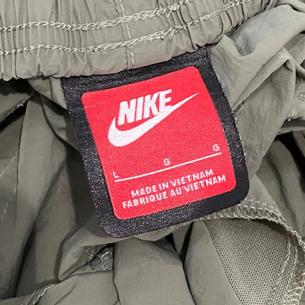 Nike Cargo Utility Pants Mens Large Sage Green Nylon Gorpcore Techwear Trousers